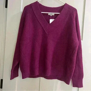 WOMENS FRENCH Paris RAGLAN SLEEVE V-NECK SWEATER, BRIGHT MAGENTA Size S/M
